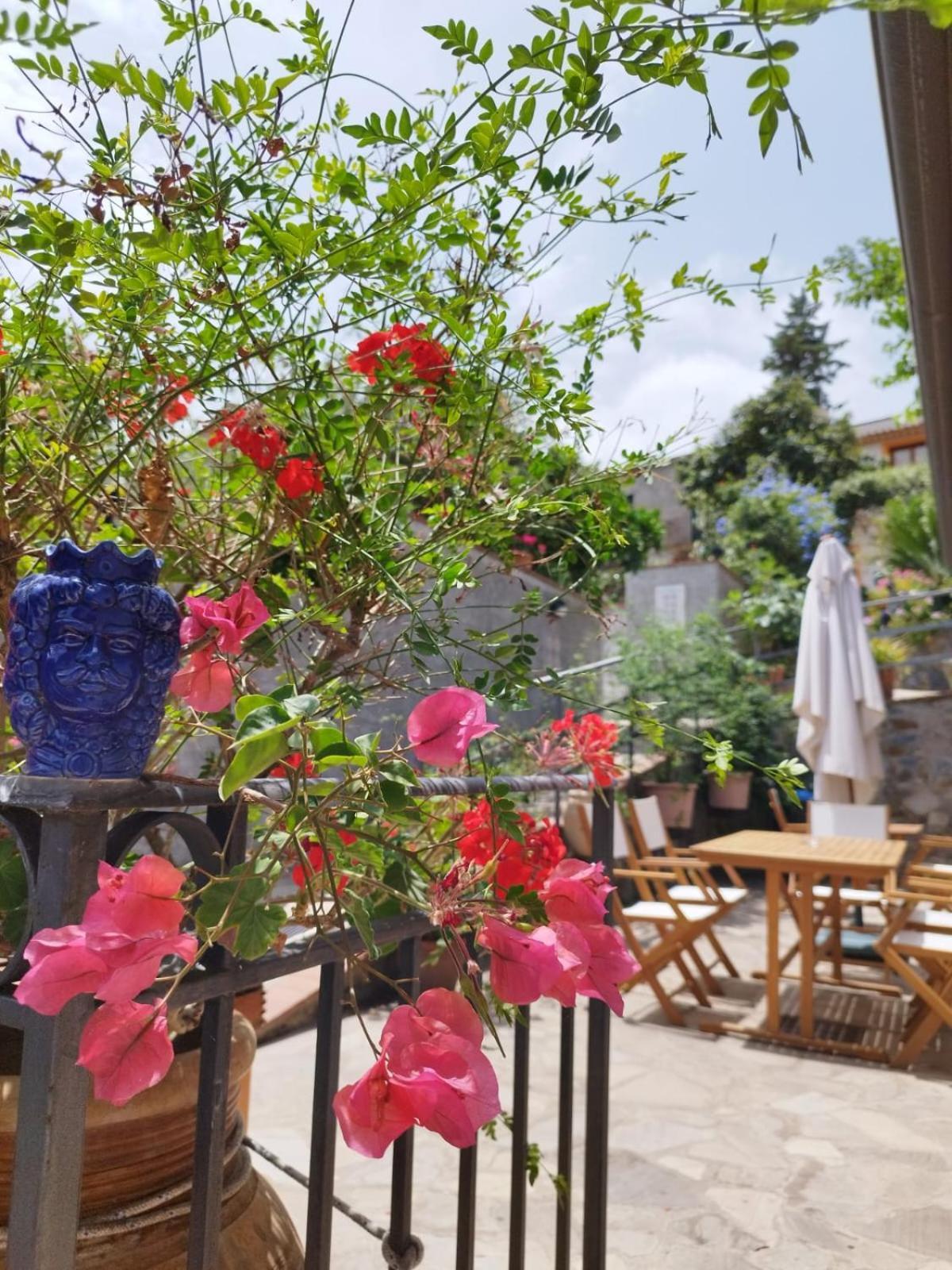 Borgo San Francesco Hotel จอโยซามาเรอา ภายนอก รูปภาพ
